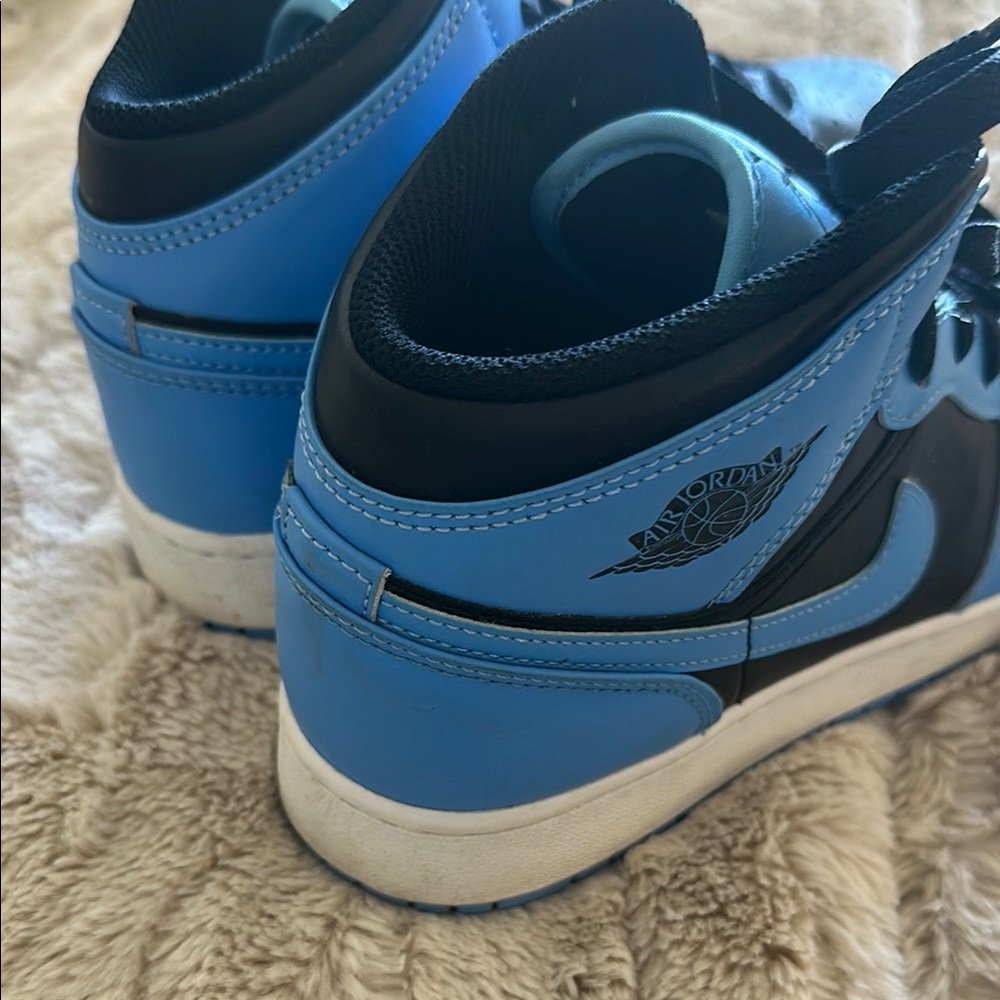 Kids Dunks Jordan High-Top Sneakers - Black and Blue - Picture 5 of 5